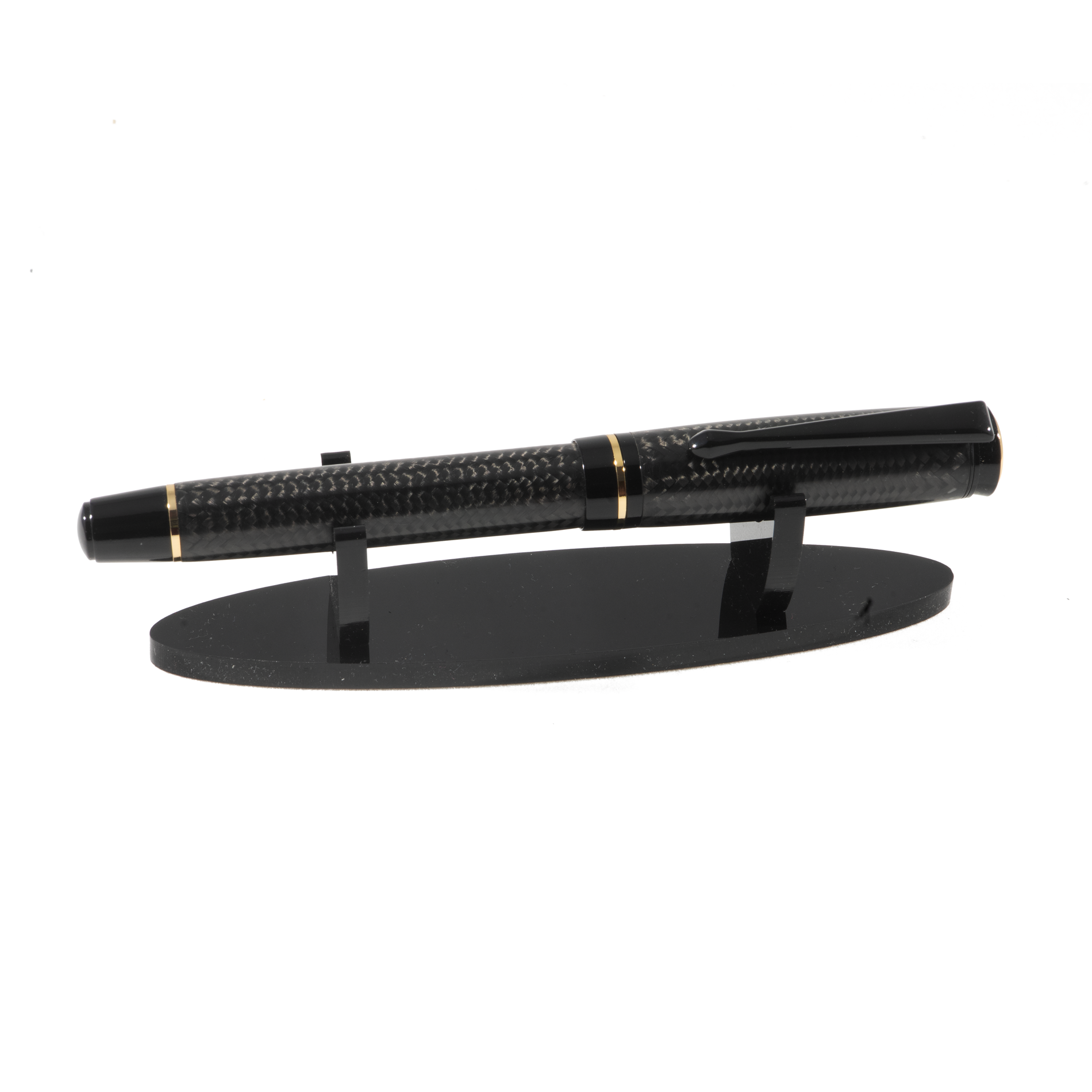 Aurum Rollerball handgemaakte rollerball in Carbon Fibre met Black Chrome mechanisme – Stylograph